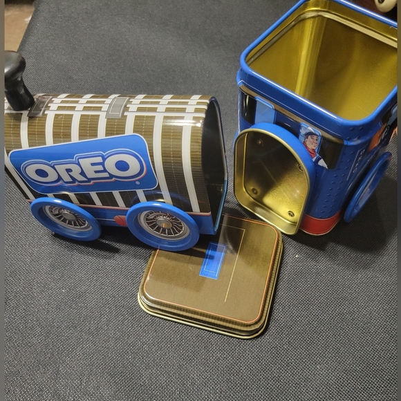 Oreo Cookie Nabisco Inc 1997 Collectible Train Tin Can Metal Decorative Artwork - Picture 8 of 8